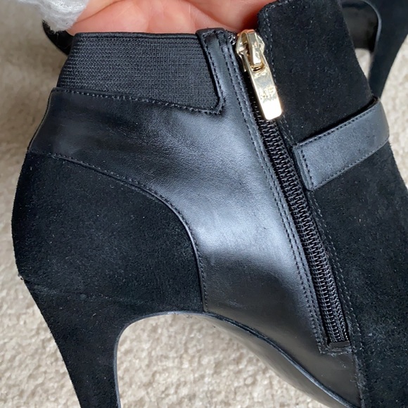 Marc Fisher Peep Toe SHIMMEE Black Booties - Picture 15 of 17